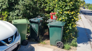 Grimme containere pryder alle forhaver i Gladsaxe. Lad os få en gennemtænkt løsning for affald i stedet!